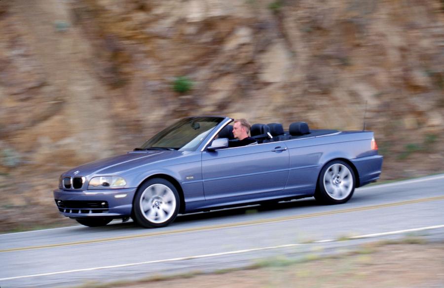  BMW 325Ci Convertible (E46) 2000 года  (фото 4 из 6)